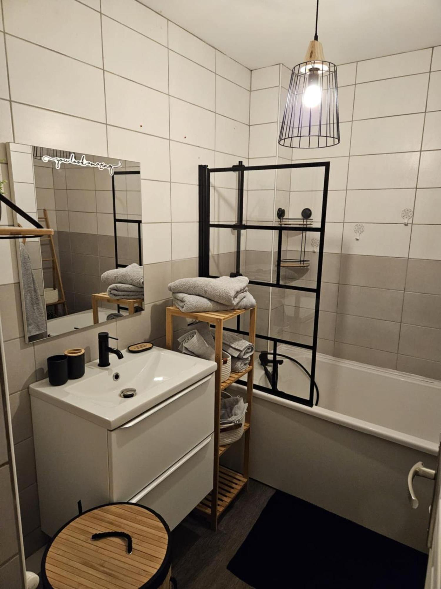 A&M Games And Spa Charleville-Mézières エクステリア 写真